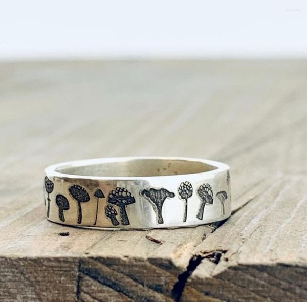 Cluster Rings 2023 Vintage Mushroom Ring For Women Men Bohemian Delicate Handmade Carved Flower Engagement Wedding Band Jewelry Gift