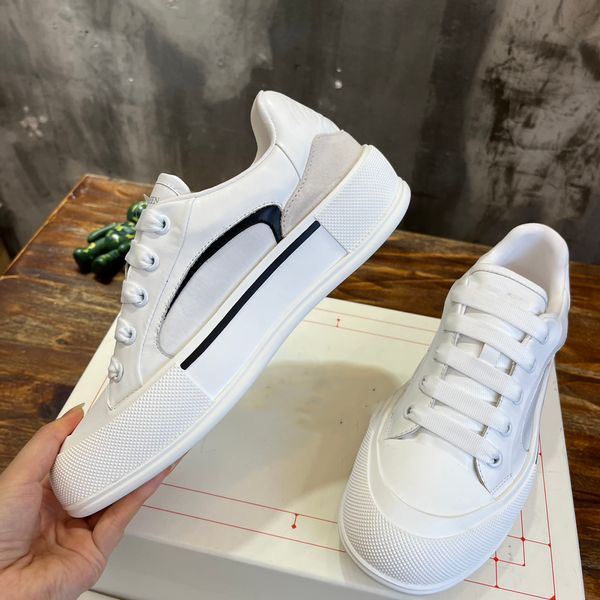 Scarpe casual designer Donne Donne Sparato a fila con la punta rotonda del pizzo rotondo a agnello solido per fodera in pelle di agnelli cucitura di moda accogliente di alta qualità con scarpa