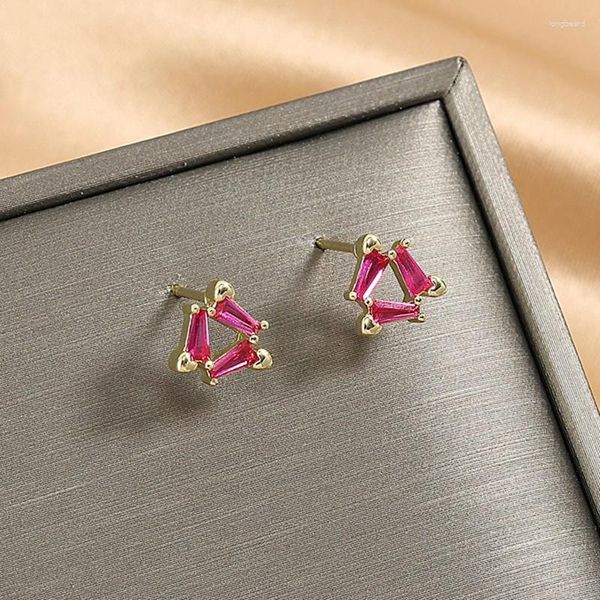 Orecchini per borchie Uilz Triangolo di giunzione geometrica per donne Temperamento minimalista Pink Zirconia Orenatura Orena da sera Gioielli