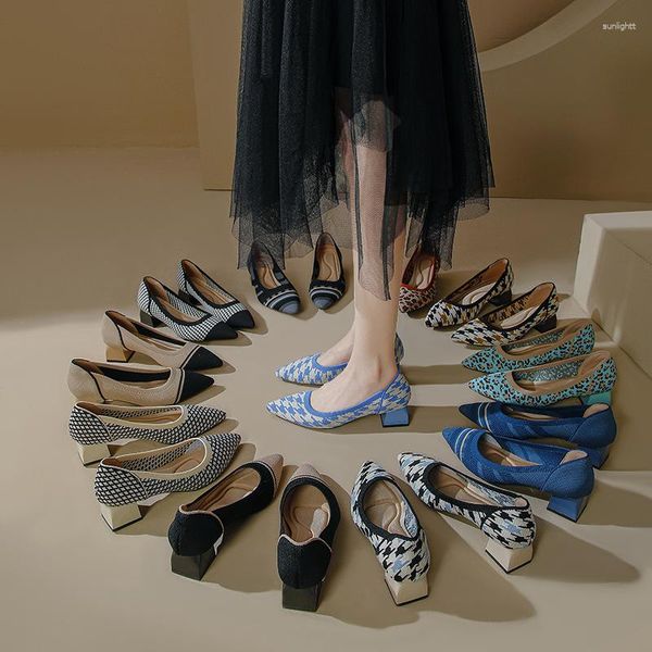 Elbise ayakkabıları kadın örme moda nefes alabilen ayak parmağı kare topuk anti kauçuk taban konforu yürüyüş zapatillas mujer