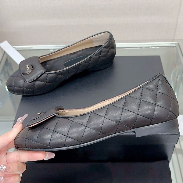 Lambskin Womesn Klappe Low -Heels Kleidschuhe Schlupf auf Slattern Ballettschuh gesteppte Texturrutschen Damen Mules Freizeitschuh im Freien