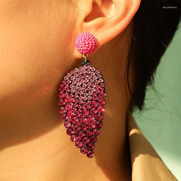 Dangole Orecchini Dichiarazione di perle in pelle foglia in pelle Full Crystal Fuchsia Drop Gioieri per le donne lussuose orecchini lunghi