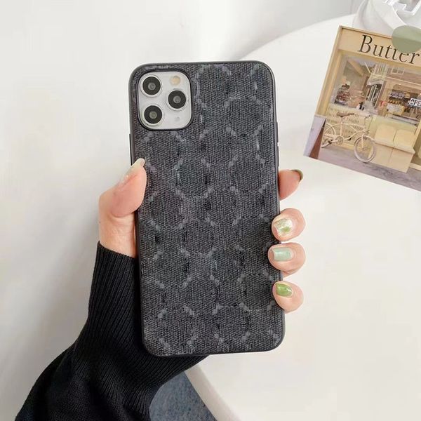 Case di telefono designer iPhone 12 Pro Max Case 11 13 15 XR XS 8 7 Plus Luxury PU Leather Floral Grid Print TPU Mobile Cover di fondo full-body Cover Coque Black G per Apple