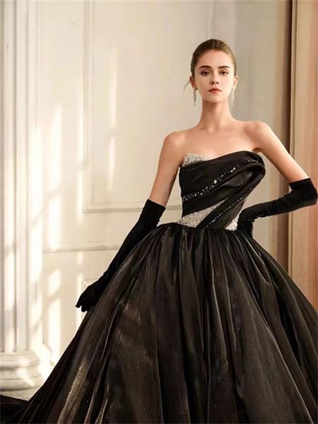 Yeni siyah balo elbisesi gelinlik boncuklu ağır endüstri uzun kuyruk saten retro tarzı hs3110