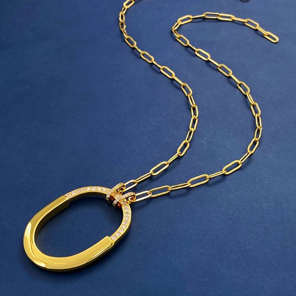 Мода T-буквальное u-образное кольцо с пряжкой эллиптической половины бриллиантового ожерелья подвеска для блестящего браслета дизайнерские ювелирные украшения черный T0281085