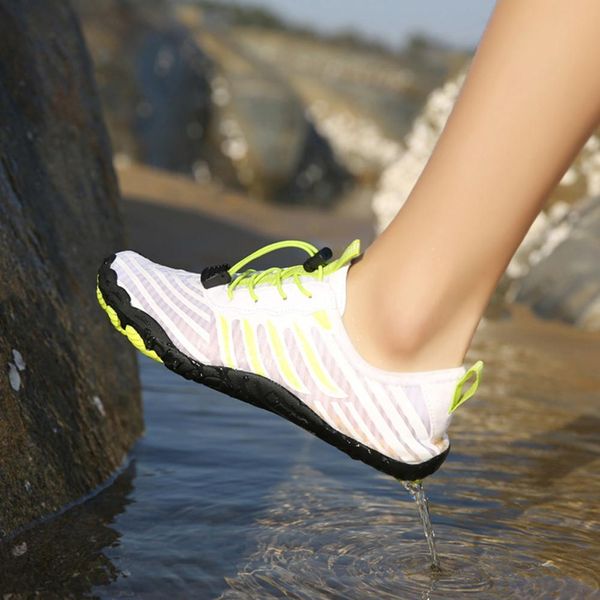 Scarpe per le scarpe d'acqua per uomini da donna sneaker a piedi nudi sandali da spiaggia all'aperto scarpe Aqua a up asciugatura a sedere sneaker da spiaggia per nuoto di nuoto 230823 230823