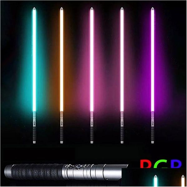 LED-Schwerter/Guns Metallgriff RGB Cosplay Doppelschneides Lichtschwert Laserschwert 7 Farben ändern schaltbare Klang und Licht für Jungen Gir Dhuyp