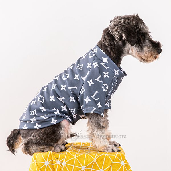 Roupas de cães de grife com letras clássicas Old Flower Pattern Brand Dog Apparel Summer Pet-shirts Camisetas elásticas macias respiráveis ​​para cachorro para cachorro pequeno Schnauzer L A816