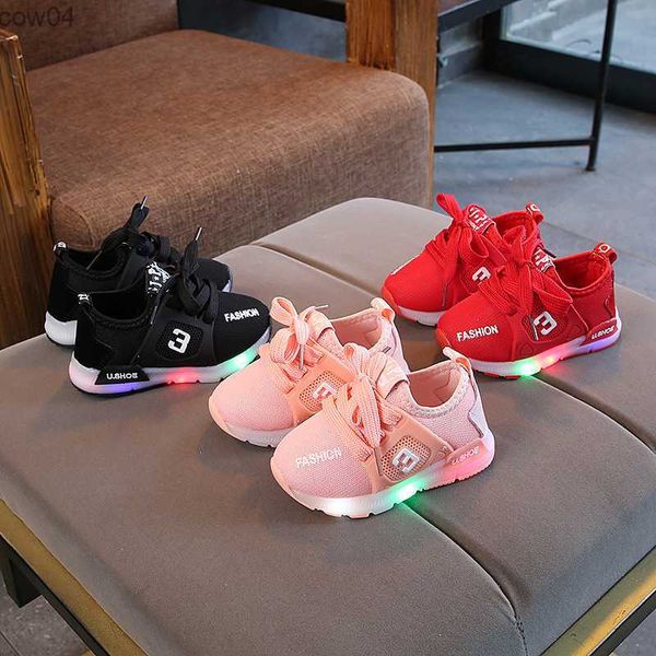 Scarpe da ginnastica Taglia 21-30 Scarpe da ginnastica LED per bambini con suola luminosa Scarpe luminose a LED per bambini per ragazze Nuove scarpe da tennis per ragazzi scintillanti Bambini G08012 L0825