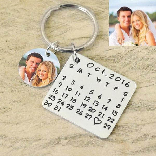 Chaveiro com calendário personalizado, chaveiro com foto personalizada para casal, anel de casamento, presente de dia dos namorados para ela e ele