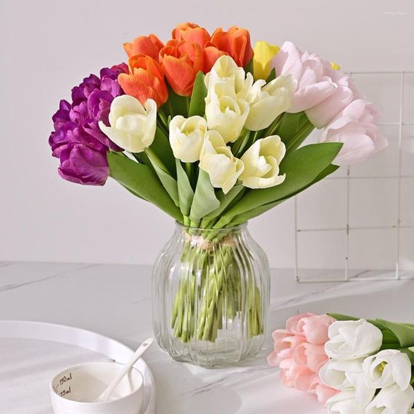 Flores decorativas simulação tulipa sensação de mão buquê hidratante para decoração de casa adereços de pografia