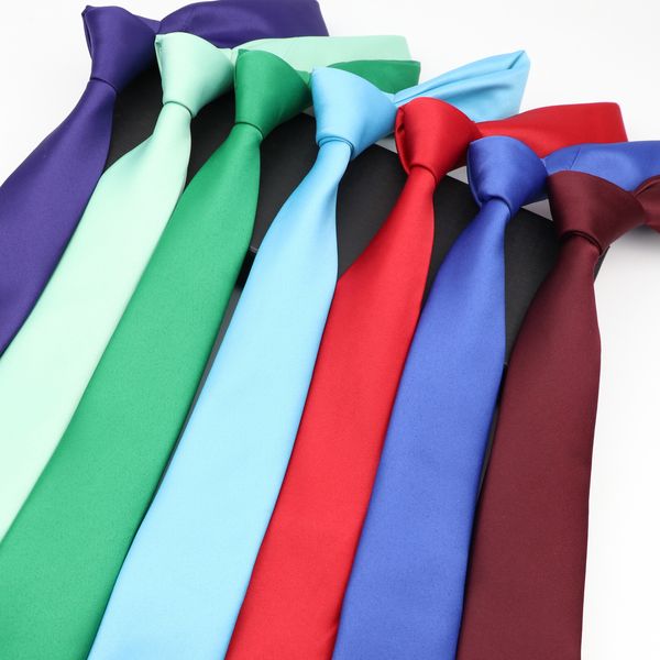 Krawatten N Lässige dünne rote Krawatte schmale schwarze Krawatte für Männer 6 cm Mann-Accessoires Einfachheit Party formelle Mode 230824