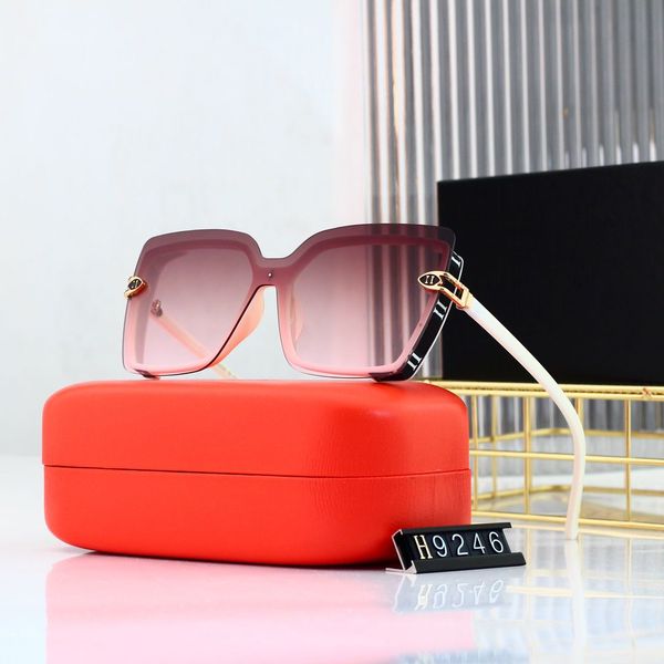 Designer Channel Cycle Lussuoso Moda Donna Uomo Occhiali da sole Diamond Square Parasole Crystal Shape Sun Pacchetto completo_voghion.com