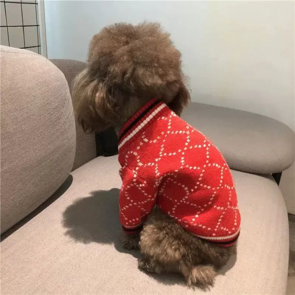 Designer de luxo roupas para cães roupas de gato bonito filhote de cachorro suéteres letras de natal roupas de cães de luxo hoodies animais de estimação casacos pano cão tricô