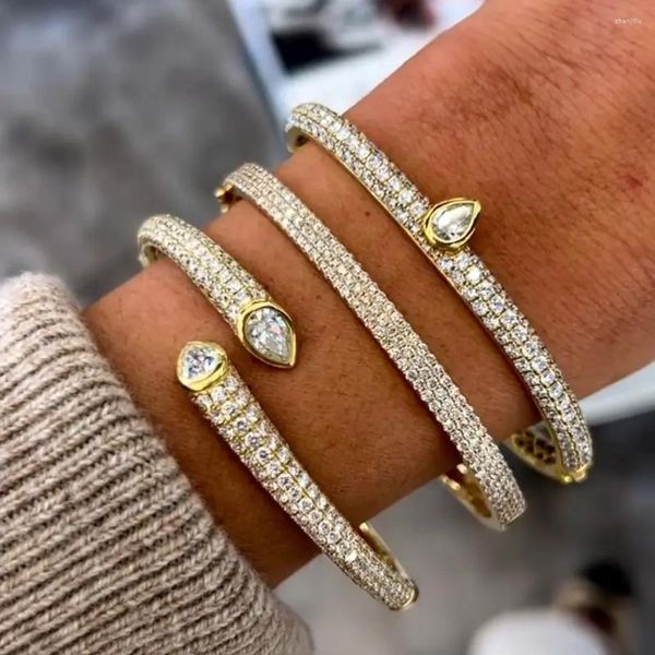 Armreif Bling Open Adjusted Size Band Micro Pave CZ Tear Drop Armband für Frauen klassische Mode vergoldet Iced Out Schmuck