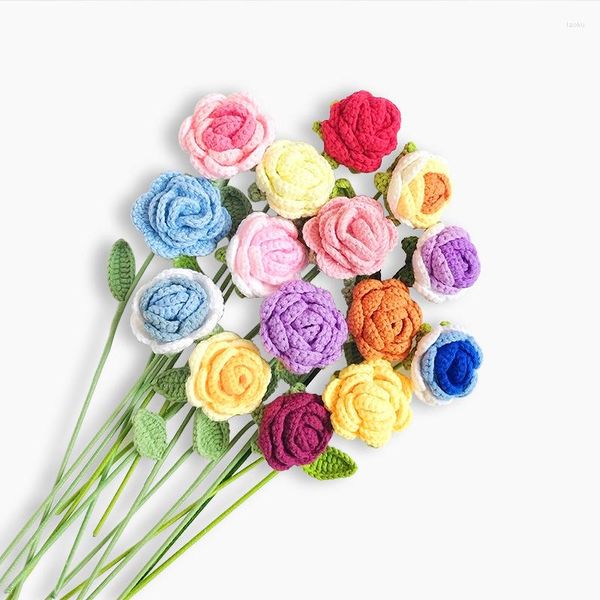 Fiori decorativi Bouquet di fiori lavorato a mano all'uncinetto Girasole rosa Simulazione Decorazione di nozze Regalo per la festa della mamma degli insegnanti