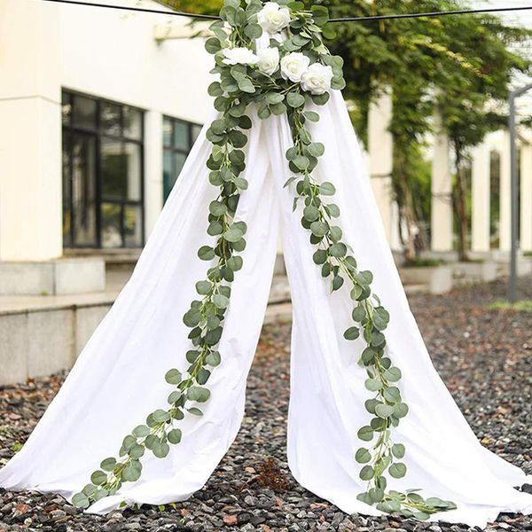 Fiori decorativi 5 pezzi ghirlanda di eucalipto artificiale rattan viti verdi per banchetti di nozze balcone giardino decorazione primaverile