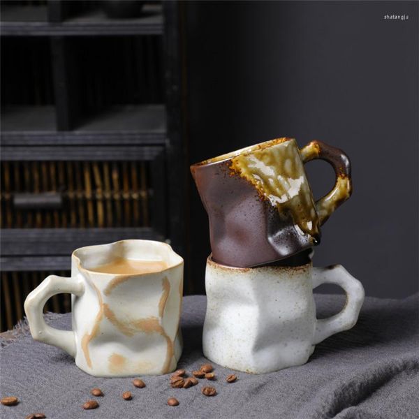 Tazze Tazze da tè in ceramica di forma irregolare con manico Bicchieri retrò Tazza da caffè al latte Cucina domestica Tazza di ceramica creativa