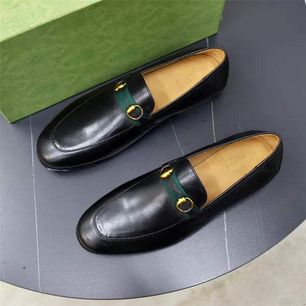 16 Model Avrupa Saçlı Toe Tasarımcı Deri Ayakkabı Erkek Oxfords Resmi Deri Erkek Ayakkabı İşletme Elbise Düzleri Erkek Düğün Ayakkabıları 46