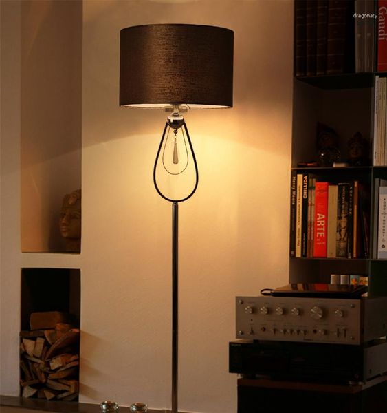 Stehlampen Postmodern Minimalismus Grau Lampe Wohnzimmer Nachttisch Europäischen Stil Kreative Persönlichkeit LED Vertikal