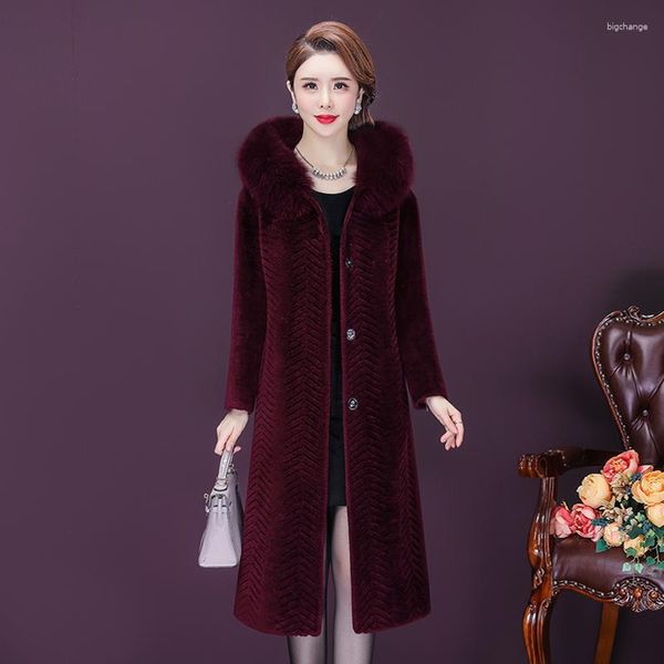 Pelliccia da donna 2024 Shearling di pecora Cappotto finto Donna Calda lana nobile Lady monopetto con cappuccio Pendolare Cappotto invernale QC171