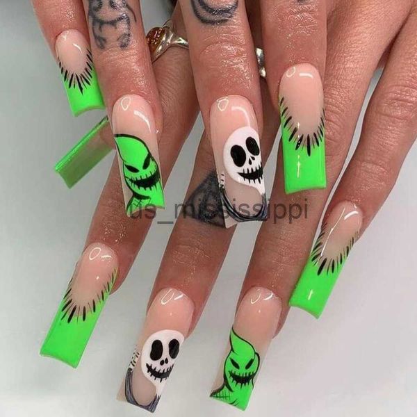 Ложные ногти Хэллоуин Y2K Nails Long Balleerina Fake Nails Нажмите на кончики ногтей с зеленым призрачным дизайном черепа.