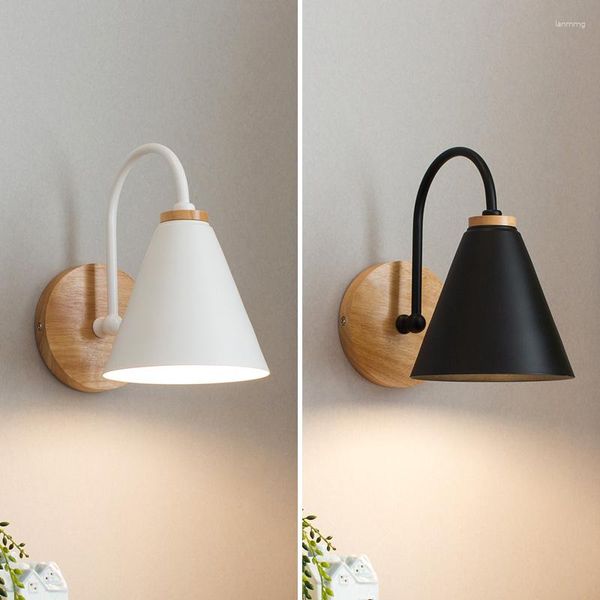 Lampada da parete Lampade da comodino in legno Decor Room Sconce in ferro per cucina Ristorante Modern Nordic Macaron Sconces