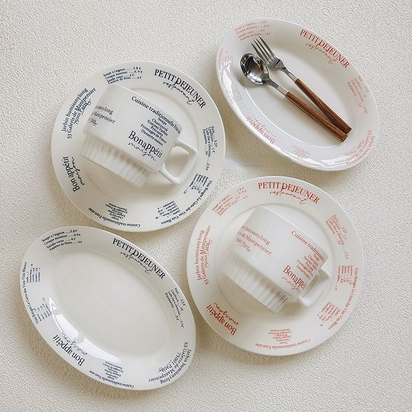 Vaisselle assiettes vaisselle en céramique coréenne lettre française tasse à café et assiette vaisselle de ménage tasses soucoupes 230825