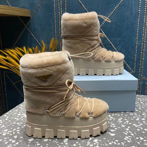 High quality Sheepskin Ankle Boots Chunky bottom Bootie Round toe Lace up Ski Snow boot women's outdoor shoes luxury designer Flat bottomed factory footwear