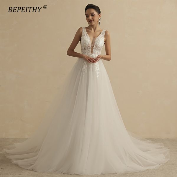 Abiti sexy urbani BEPEITHY Immagine reale Abiti da sposa sexy con scollo a V profondo per le donne Sposa Una linea aperta sul retro Abito da sposa Boho senza maniche 230826