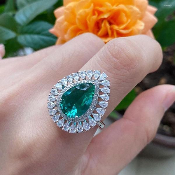 Cluster-Ringe Dubai Wunderschöner künstlicher Paraiba-Turmalin-Wassertropfen Großer Ring für Frauen Party Hochzeit Luxus S925 Sterling Silber Schmuck