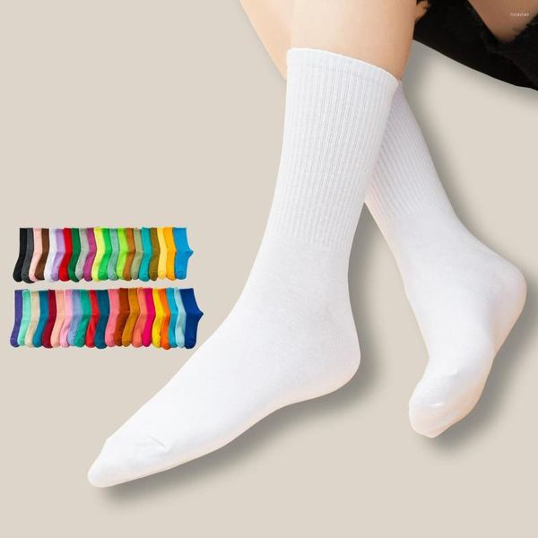 Kadın SOCKS 1PAIR Pamuk Gevşek Sporlar İçin Pamuk Uzun Bahar Kış Kış Renk Koreli Harajuku Öğrenci Kızlar Yeşil Kırmızı Çoraplar