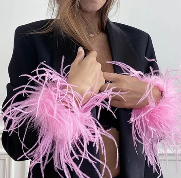 Guanti senza dita Polsini in piume di struzzo rosa Manica da polso Moda Donna Accessori per capelli 1 PZ Polsino in piuma con bottone a pressione Blazer 230826