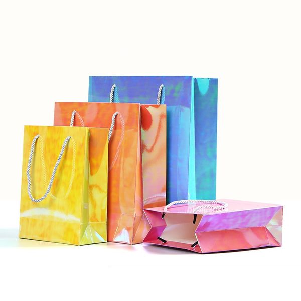 Lazer Hediye Kağıt Torba Mağazası Giysileri Ambalaj Doğum Günü Düğün Yüksek Kaliteli Kağıt Çantalar Tote Çanta