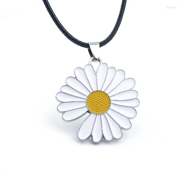 Collane con ciondolo Collana Yungqi Margherita per donna Uomo Argento Colore Girasole Hip Hop Smalto Bianco Gioielli con ciondoli alla moda