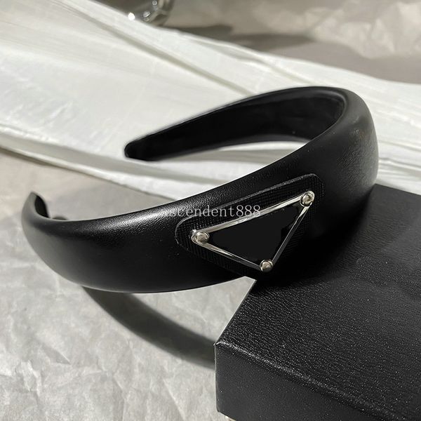 Frauen Schmuck Designer Stirnband PU Leder Schwamm Gepolsterte Haar Hoop Band Lünette Haar Zubehör Mädchen Haarband