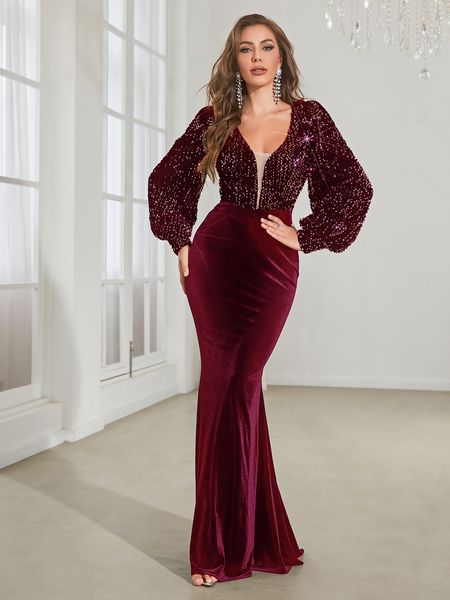 Eleganti veet v Neck Mother of the Bride Abites Long Maniche Ruffles Ladies Evening Formale Party Second Reception Birthday Gowns 403 403