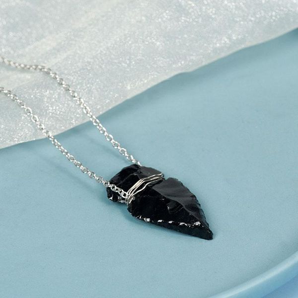 Anhänger Halsketten Punk Schmuck Rock Raw Schwarz Obsidian Halskette Für Frauen Männer Erz Mineral Quarz Charme Pfeilspitze Heilung Spitz