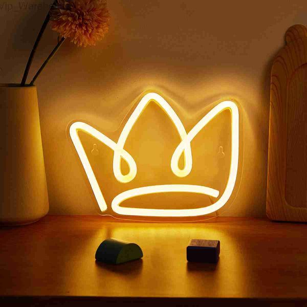 Chi-acquista LED Neon Crown USB Alimentato Insegne al neon Luce notturna 3D Wall Art Sala giochi Camera da letto Soggiorno Decor Lampada Insegne HKD230825