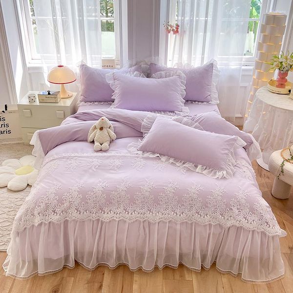 Set di biancheria da letto Set copripiumino romantico con volant in pizzo francese, lenzuolo copriletto con gonna da letto, con federe, matrimonio in stile coreano