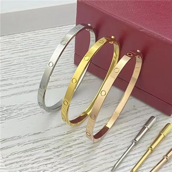 Klassische Designer-Armbänder Modisches Unisex-Manschettenarmband aus 316L-Edelstahl plattiert mit 18 Karat Gold, Schmuck, Valentinstagsgeschenk, 4 mm breit, 6. Generation