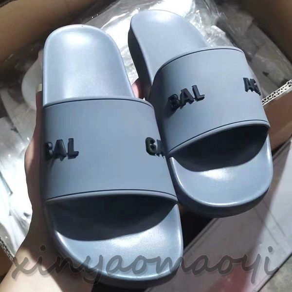 2023 Hausschuhe Sandalen Frauen Mode Brief Slides Luxus Sommer Damen Hotselling Flip Flache Gummi Getriebe Böden Sandale Strand Designer Schuhe Größe 44