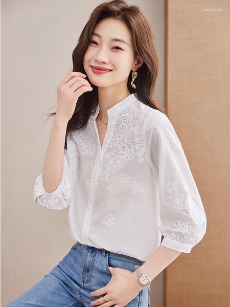 Damesblouses Shirts Dames Borduren V-hals Katoen Dame Tops Uitgehold Zomer Halve mouw Vintage Effen Wit Casual Vrouw Blouse En