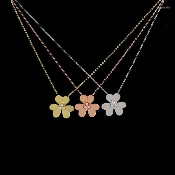 Anhänger Halsketten Marke Design Rose Gold Farbe Kupfer Drei Kleeblatt Blumen Charme Halskette Für Frauen Zirkon Mode Schmuck