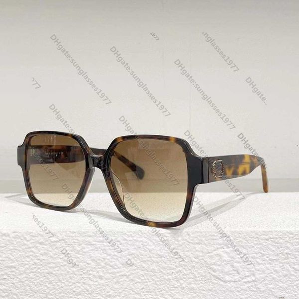 Xiao Xiang Familiensonnenbrille Xiaoxiangjias neue Online-Berühmtheit die gleiche Modebox Damen vielseitige schlichte Gesichtsartefaktkunst-Trendbrille 71470 1666XO5Y5