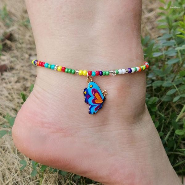 Cavigliere Cavigliera con pendente a farfalla in metallo smaltato colorato bohemien per le donne Gioielli da spiaggia con catena per piedi con perline di riso