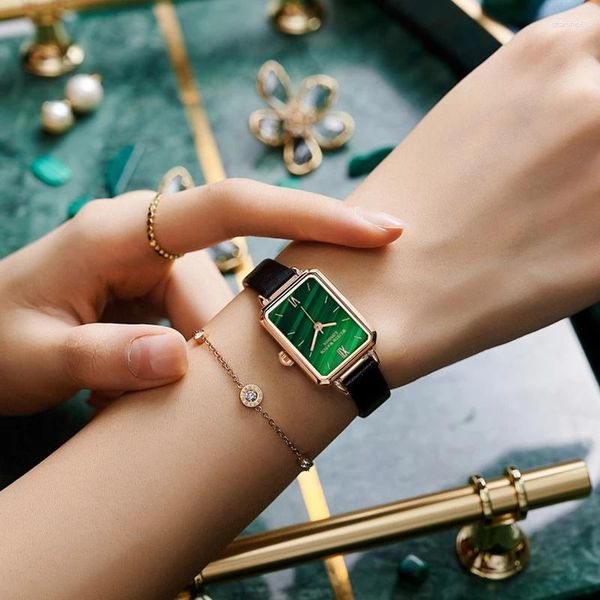 Нарученные часы мода с брендом топ -бренд для женщин -квадратные женские кварцевые браслеты набор зеленый циферблат простая сетка из розового золота и кожаные роскошные часы