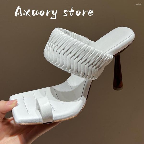 Elbise ayakkabıları 2023 yaz kayış sandaletler bölünmüş ayak parmağı kadın ince yüksek topuklu örgü terlik bayanlar gerçek deri