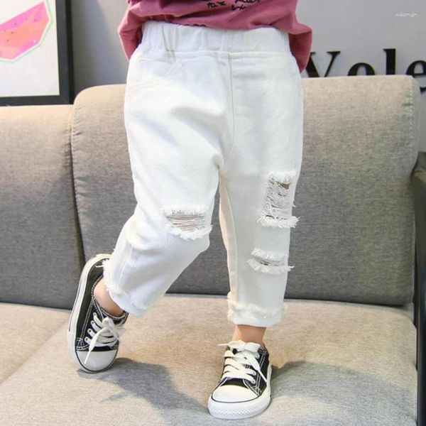 Pantaloni 2023 Primavera Autunno Neonate Jeans strappati Bambini Bambini Pantaloni con buco rotto Colore bianco Denim elastico in vita