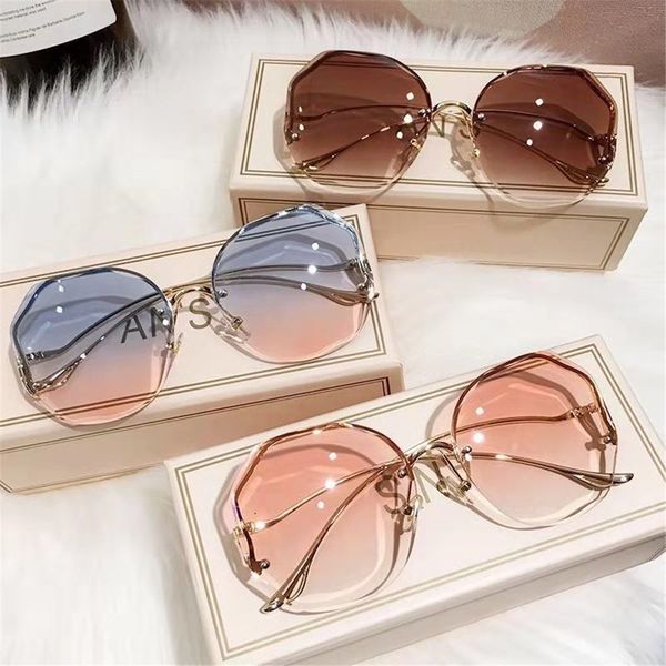 2023 neue Mode Tee Gradienten Sonnenbrille Frauen Ozean Wasser Cut Getrimmt Objektiv Metall Gebogene Tempel Radfahren Sonnenbrille UV400